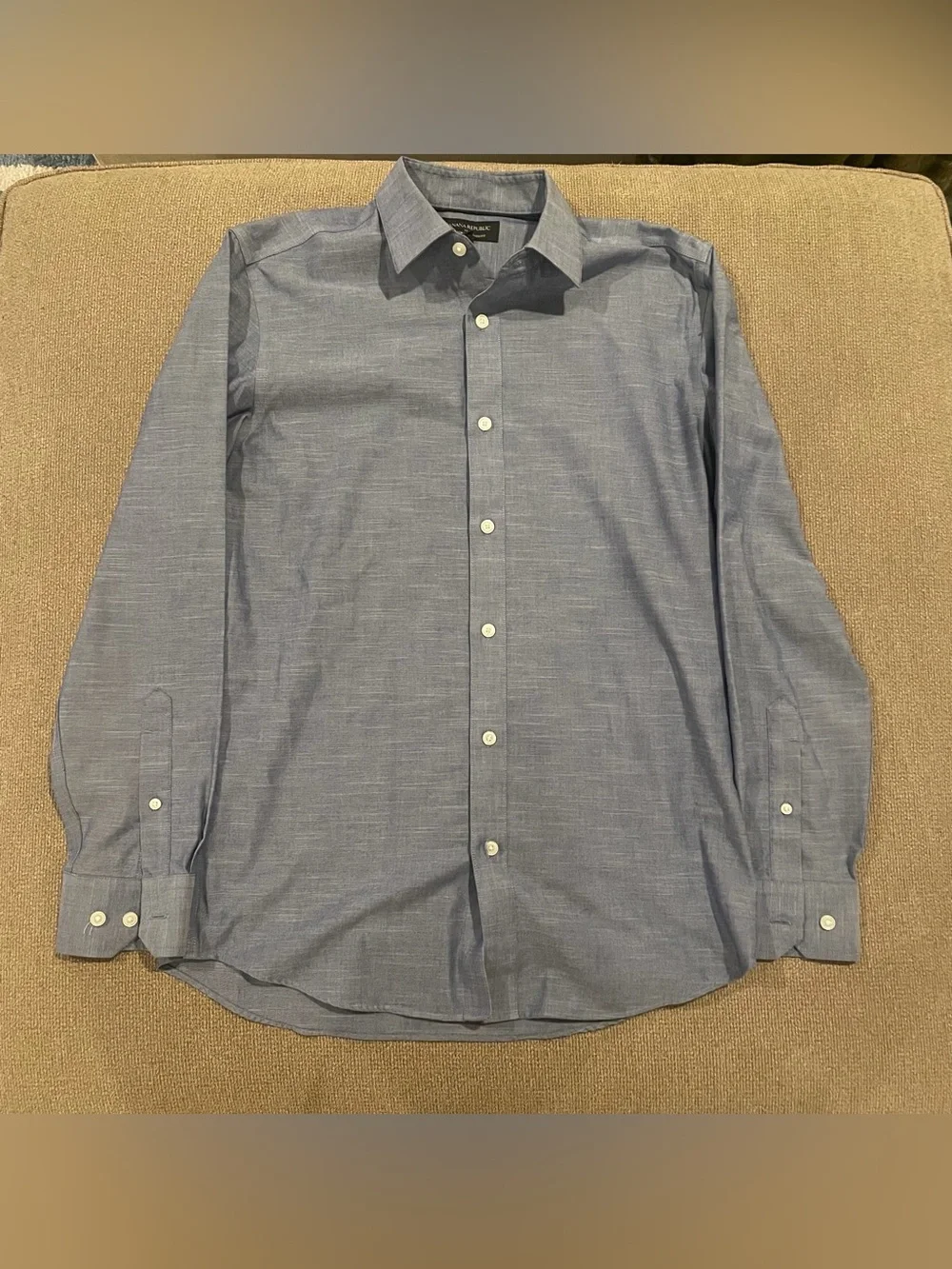 Banana Republic Light Blue Long-Sleeve Dress Shirt